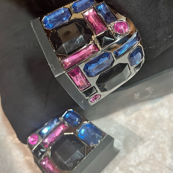 NWOT - Rhinestone Décor Faux Suede Ankle Boots (Size 7.5)) - Picture 10 of 11